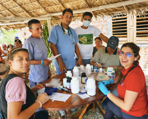 Volunteers in our Medical Missions Saving Lives